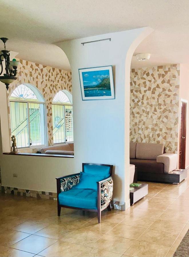 Eco Hotel Katarma Puerto Baquerizo Moreno Kültér fotó